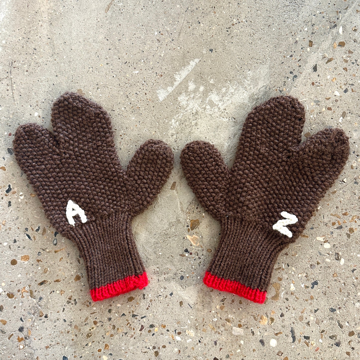 AZ MITTENS