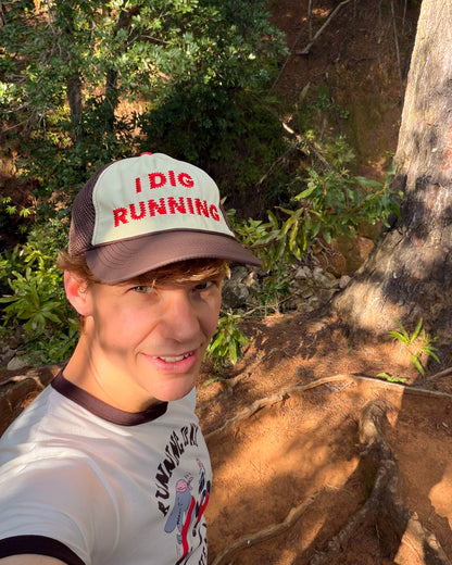 "I Dig Running" Trucker OG